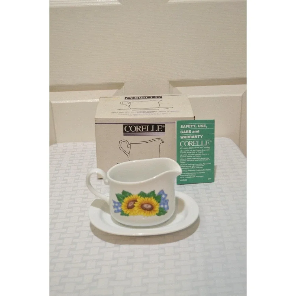 Vintage Corelle Sunsations Gravy Boat Complete 2 Piece Set with Box Unused